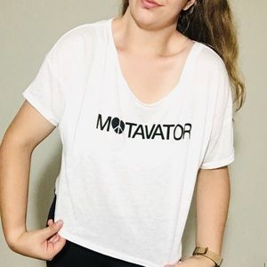 • bethany mota MOTAVATOR crop top •